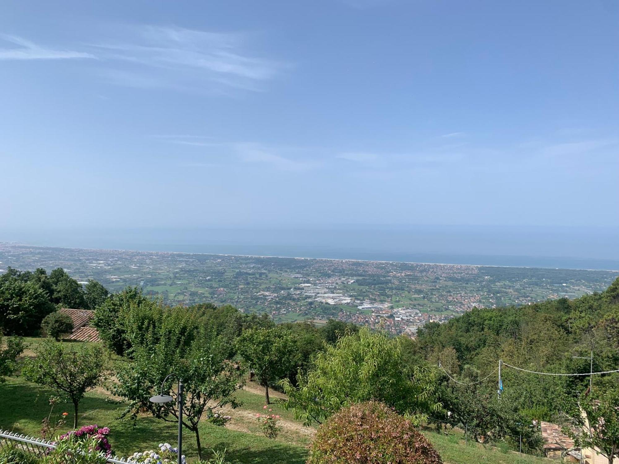 بيتراسانتا La Terrazza Sulla Versilia المظهر الخارجي الصورة